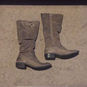 White mountain boots size 7